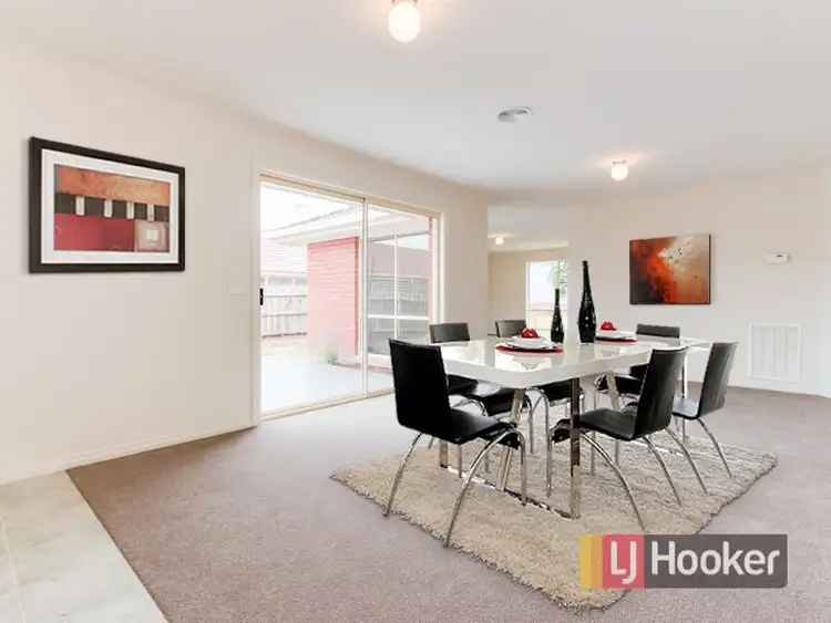 Fifth view of Homely house listing, 5 Wittenberg Court, Narre Warren VIC 3805