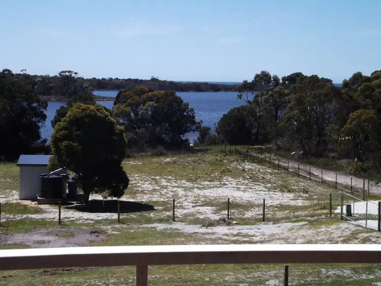 181 Main Road, Binalong Bay TAS 7216