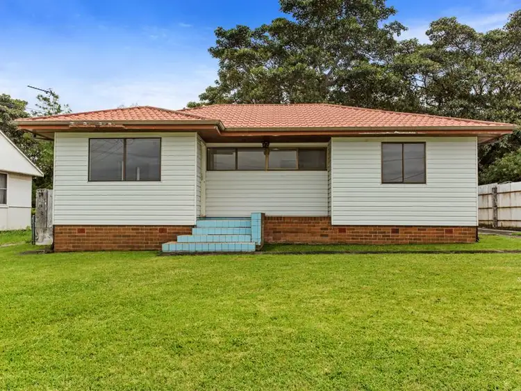 Main view of Homely house listing, 18 Carringle Street, Berkeley NSW 2506