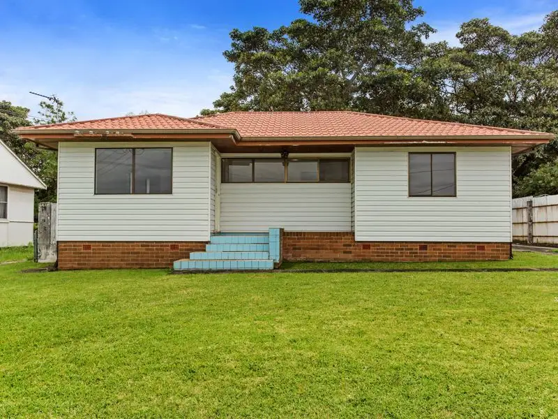 Main view of Homely house listing, 18 Carringle Street, Berkeley NSW 2506