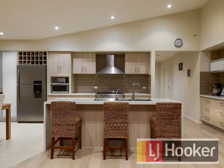 Second view of Homely house listing, 4 Hollyrood Drive, Berwick VIC 3806