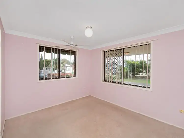 Fourth view of Homely villa listing, 1/90 Thompson Street, Long Jetty NSW 2261