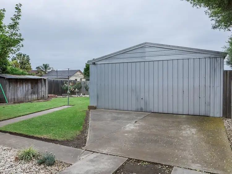 Fourth view of Homely house listing, 27 Mathieson Street, Sale VIC 3850