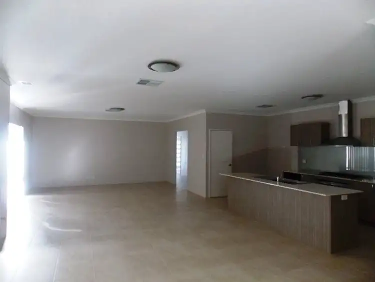 Fourth view of Homely house listing, 4 Blossom Chase, Aubin Grove WA 6164