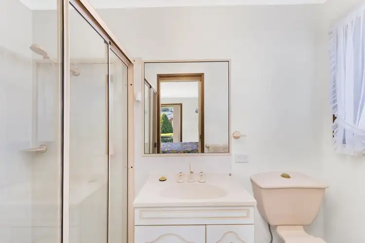 Seventh view of Homely house listing, 4 Chardonnay Place, Queanbeyan NSW 2620