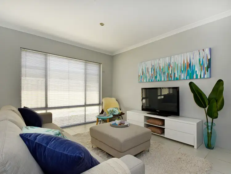 Third view of Homely house listing, 6 Frobisher Avenue, Munster WA 6166