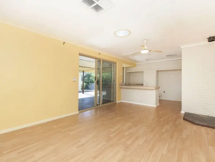 Fifth view of Homely house listing, 7 Varris Way, Orelia WA 6167
