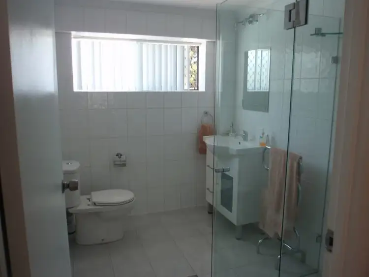 Sixth view of Homely house listing, 4 Pigeon Court, Birkdale QLD 4159