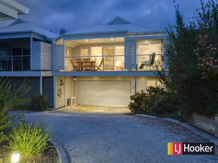 5/37 Stradbroke Avenue, Cowes VIC 3922