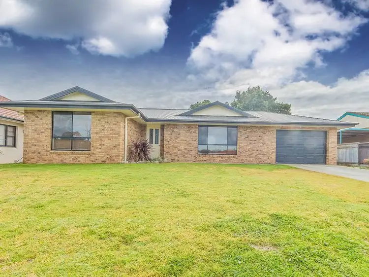 31 Lyall Street, Cowra NSW 2794