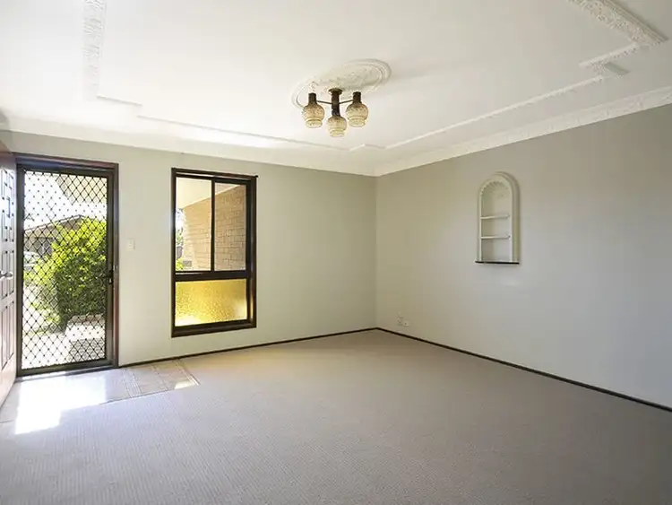 Second view of Homely house listing, 7 Colvillea Court, Palm Beach QLD 4221