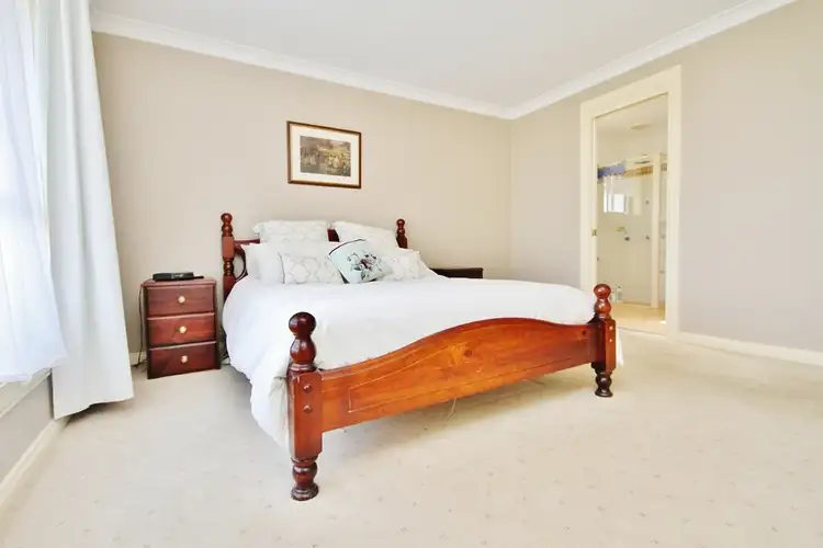 Second view of Homely house listing, 4 Lindens Close, Kelso NSW 2795