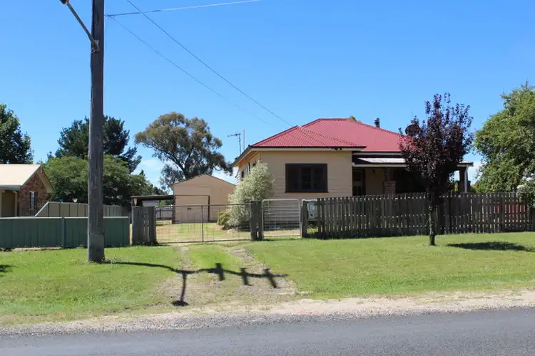 74 Lang Street, Glen Innes NSW 2370