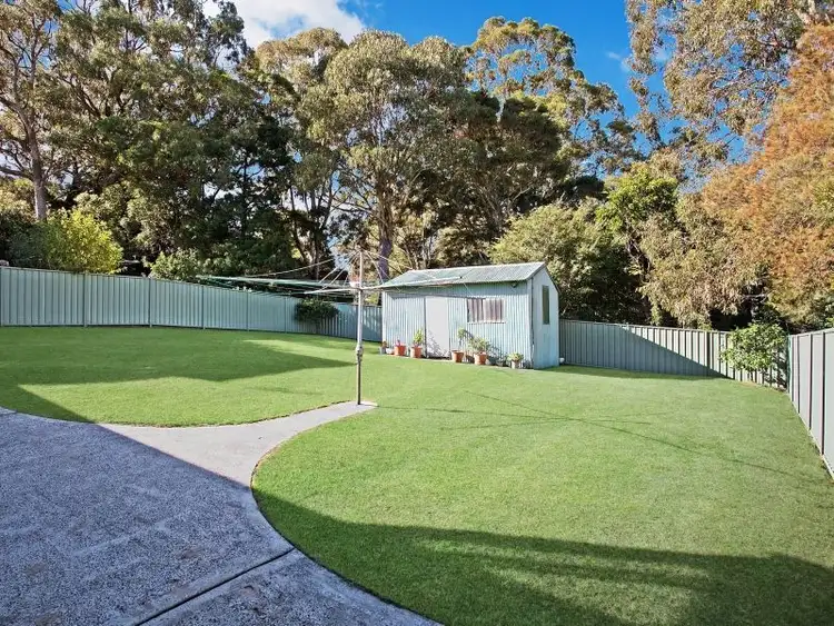 Fifth view of Homely house listing, 25 Fairloch Avenue, Farmborough Heights NSW 2526