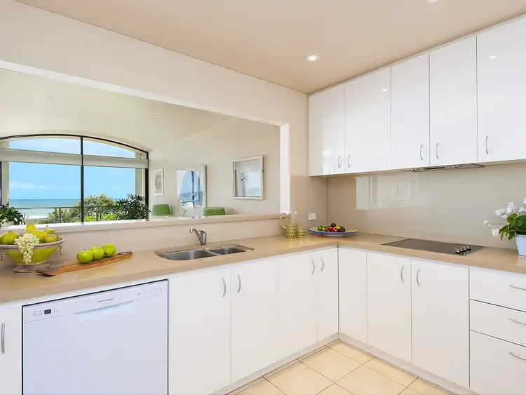 Sixth view of Homely apartment listing, 4/10-16 Surfview Road, Mona Vale NSW 2103