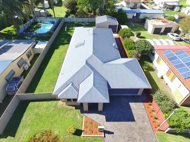 12 Elizabeth Street, Abermain NSW 2326