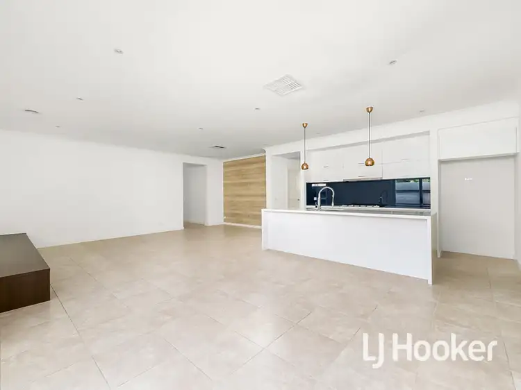 Third view of Homely house listing, 5 Bankton Avenue, Cranbourne East VIC 3977