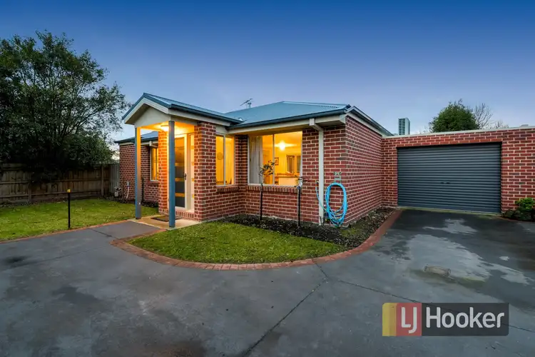 4/31 Rogers Street, Pakenham VIC 3810