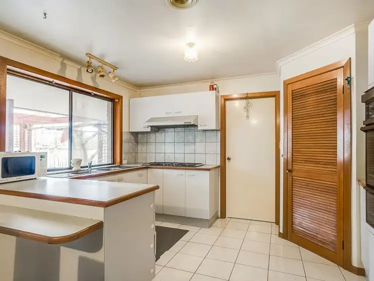 Fifth view of Homely house listing, 40 Oriole Drive, Werribee VIC 3030