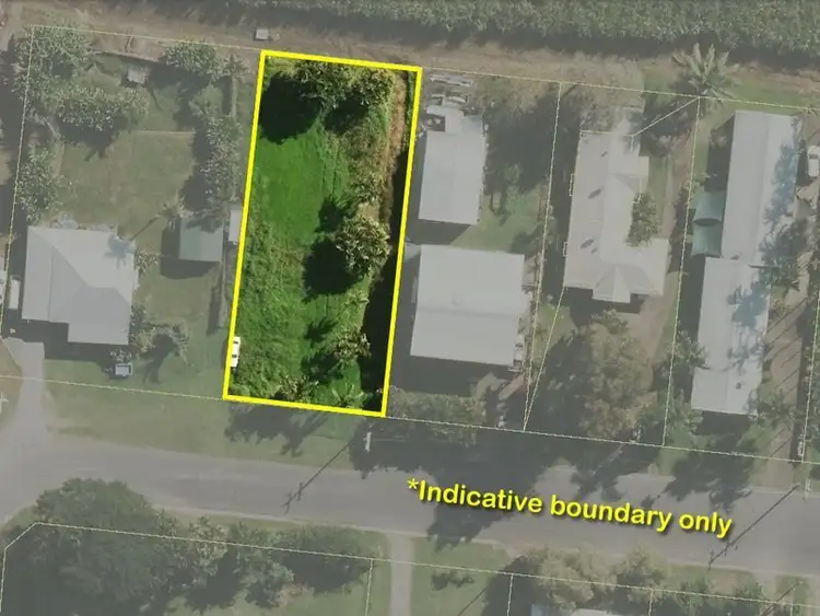 30 Atherton Street, Mossman QLD 4873
