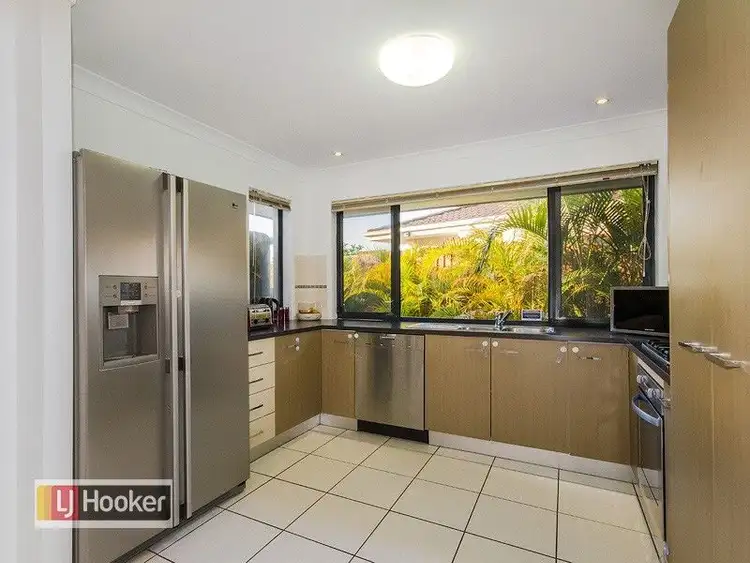 Fifth view of Homely house listing, 2 Nardoo Close, Carseldine QLD 4034