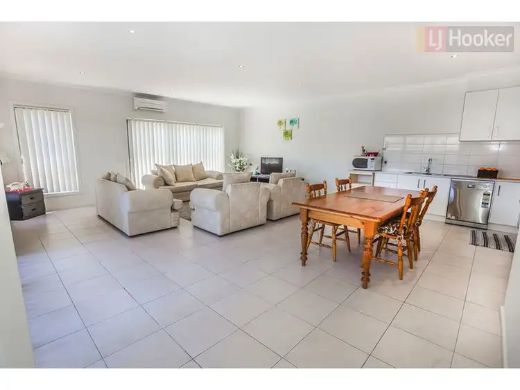 Second view of Homely townhouse listing, 5 Densham Way, Craigieburn VIC 3064