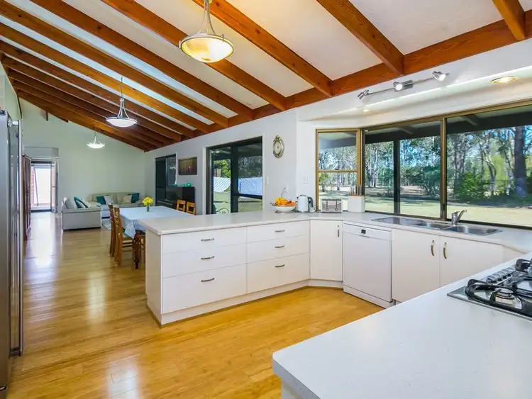 Seventh view of Homely house listing, 2 Whitehall Avenue, Birkdale QLD 4159