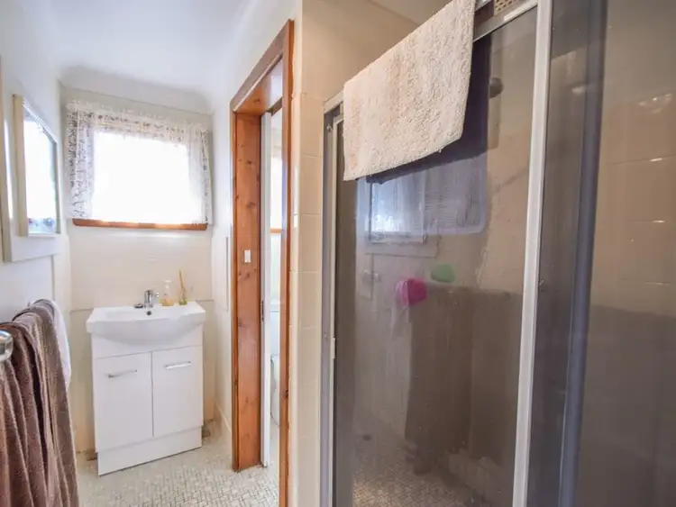 Sixth view of Homely block of units listing, 3-4/59 Brock Street, Young NSW 2594