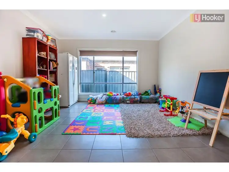 Sixth view of Homely house listing, 29 Bradshaw Avenue, Craigieburn VIC 3064