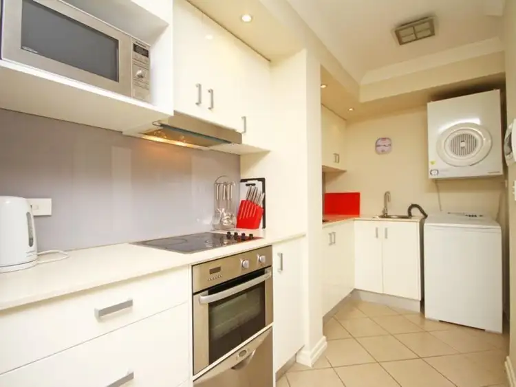 Third view of Homely unit listing, 8/204 Wellington Road, Kangaroo Point QLD 4169