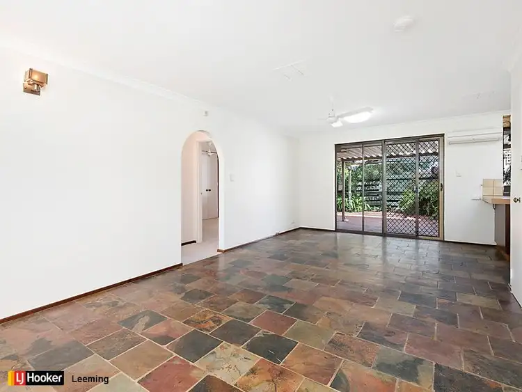 Sixth view of Homely semi-detached listing, 1B Dyson Close, Leeming WA 6149