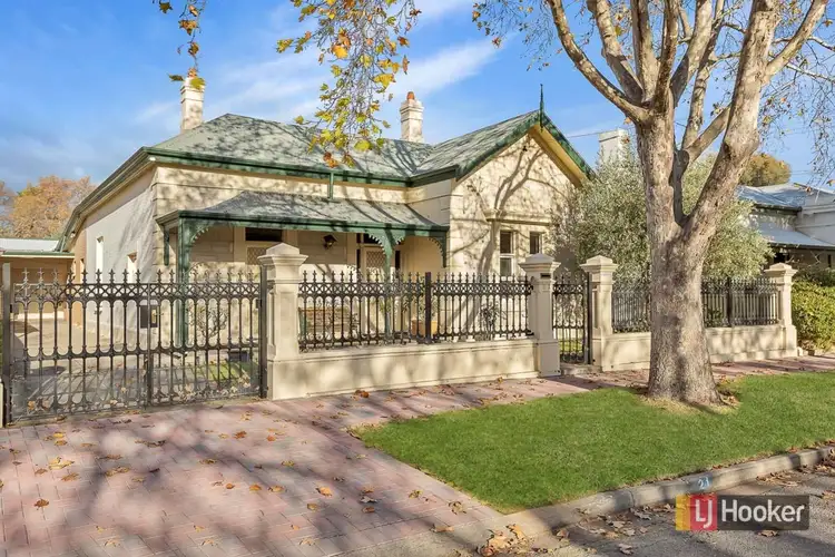 21 Fourth Avenue, St Peters SA 5069