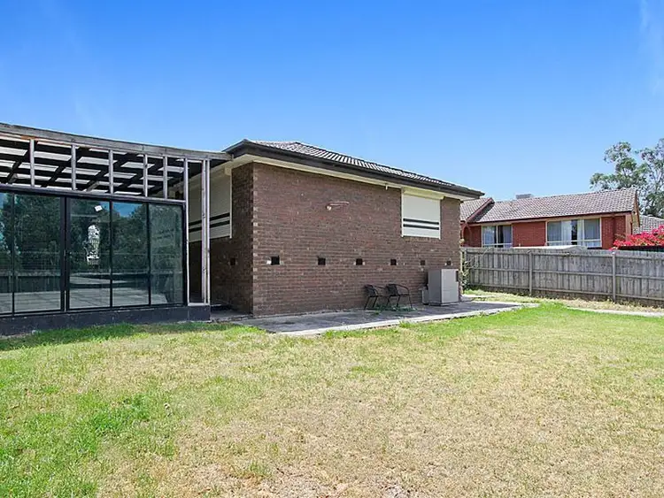 Seventh view of Homely house listing, 15 Midholm Crt, Thomastown VIC 3074