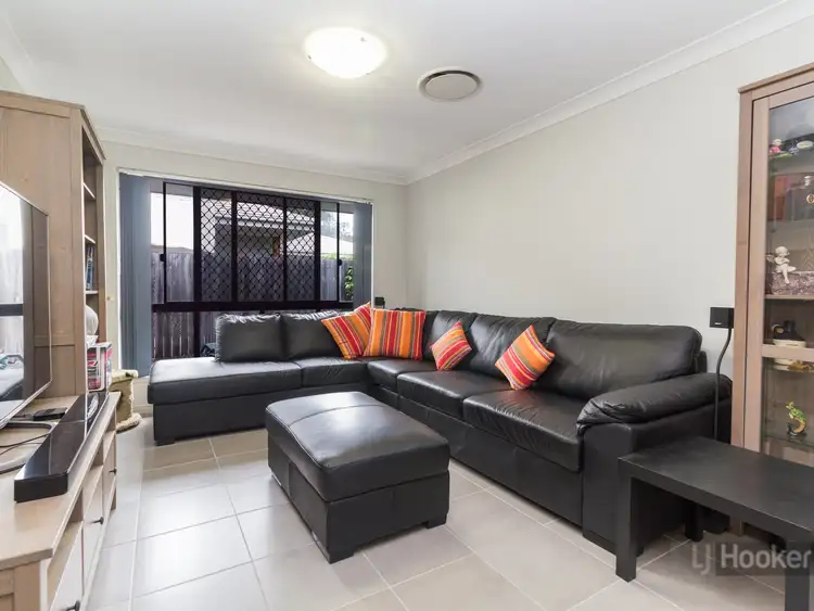 Sixth view of Homely house listing, 32 Fred Pham Crescent, Doolandella QLD 4077