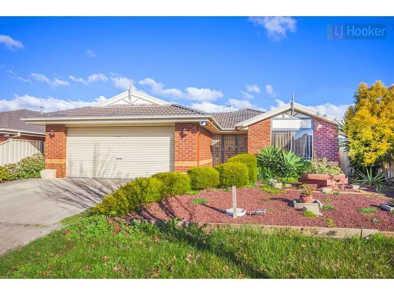 Main view of Homely house listing, 8 Bertrand Court, Craigieburn VIC 3064