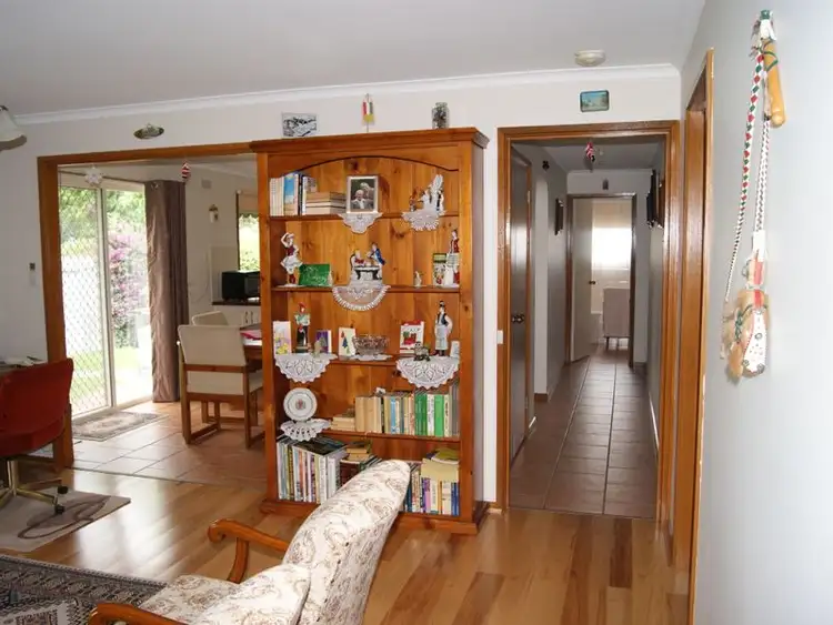 Sixth view of Homely house listing, 4 Bankin Court, Bairnsdale VIC 3875