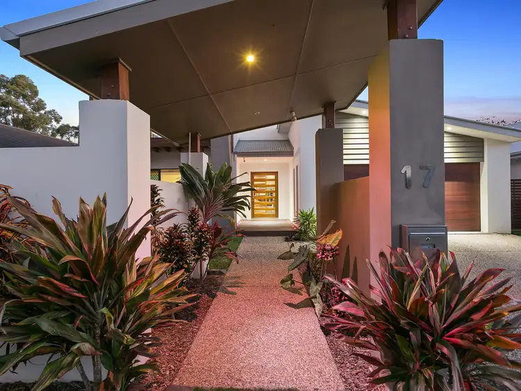 17 The Close, Helensvale QLD 4212