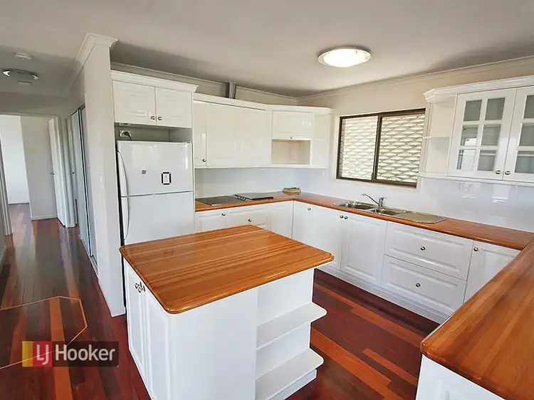 Fifth view of Homely house listing, 2 Valence Court, Petrie QLD 4502