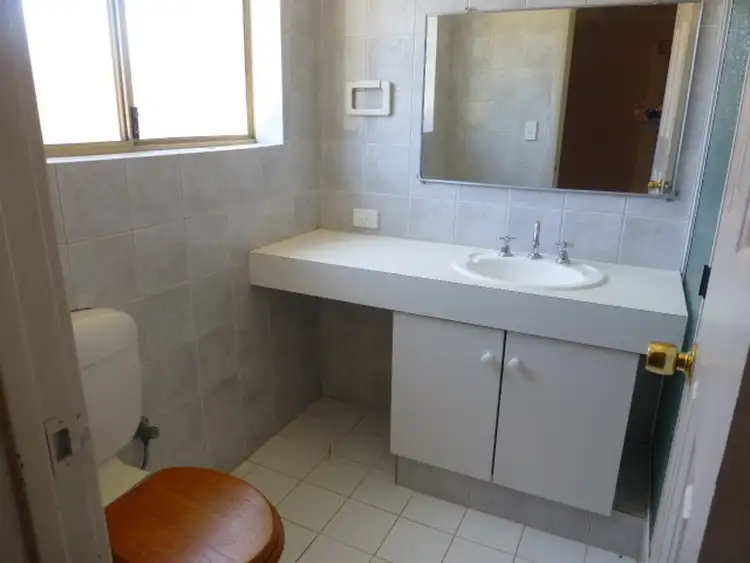 Sixth view of Homely house listing, 2 Madeline Close, Huntingdale WA 6110