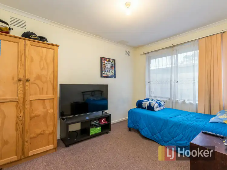 Fourth view of Homely house listing, 16 Glenwood Court, Cranbourne VIC 3977
