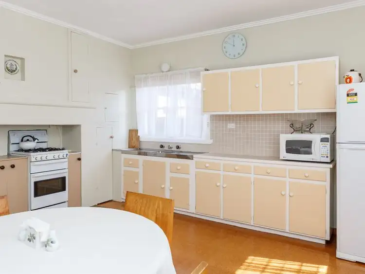 Fifth view of Homely house listing, 492 Raymond Street, Sale VIC 3850