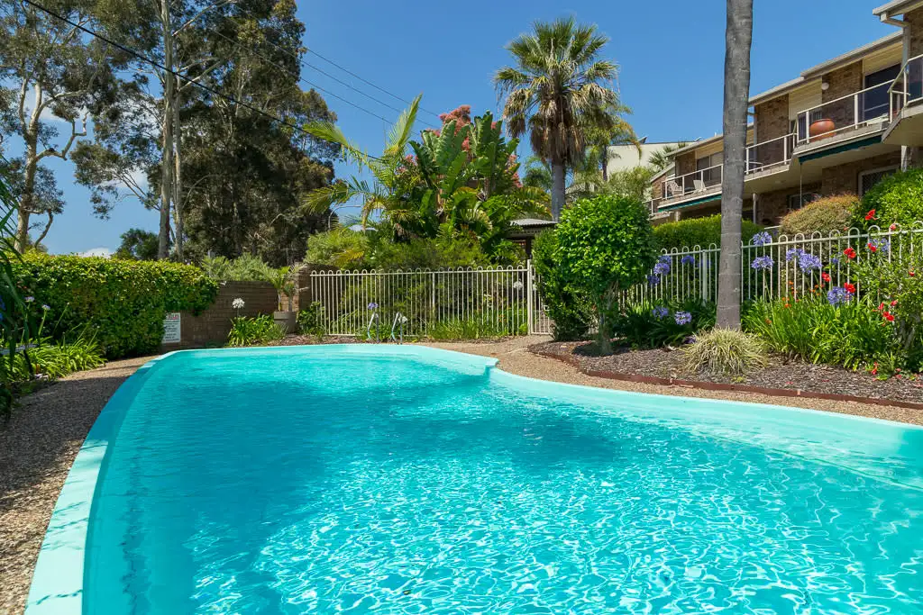 Main view of Homely unit listing, 10/272 - 276 Beach Road, Batehaven NSW 2536