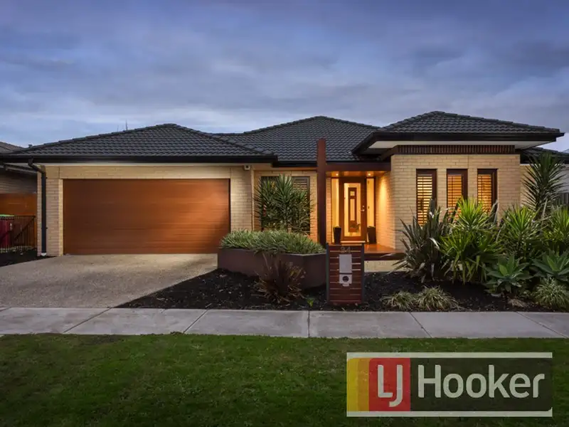 Main view of Homely house listing, 34 Mountain View Boulevard, Cranbourne North VIC 3977