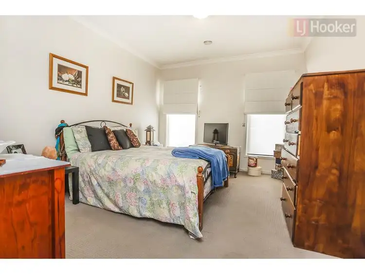 Seventh view of Homely house listing, 7 Cradle Mountain Drive, Craigieburn VIC 3064