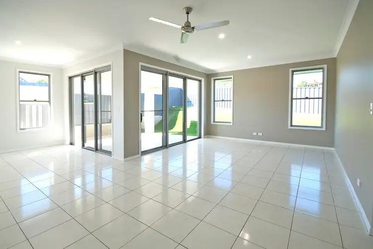 Sixth view of Homely villa listing, 31b Lloyd Street, Macksville NSW 2447