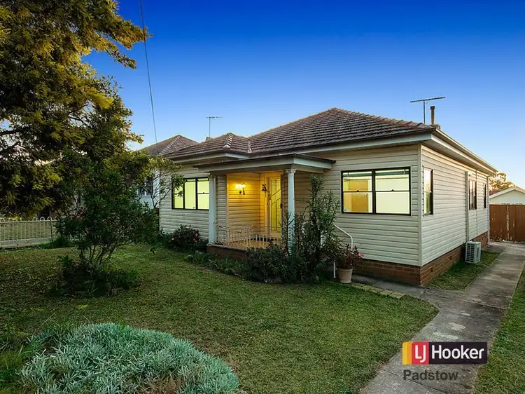 8 Gloucester Avenue, Padstow NSW 2211