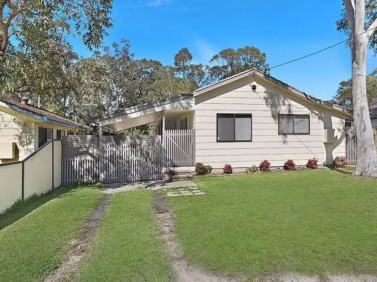 242 Scenic Drive, Budgewoi NSW 2262