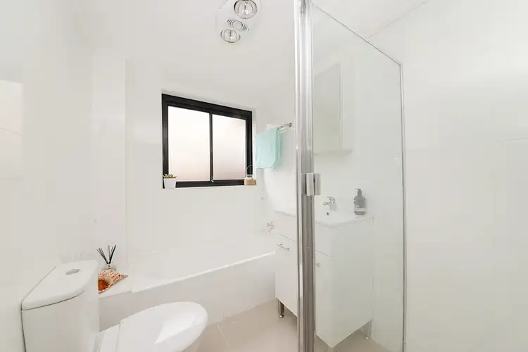 Sixth view of Homely apartment listing, 1/10-12 Fletcher Street, Bondi NSW 2026