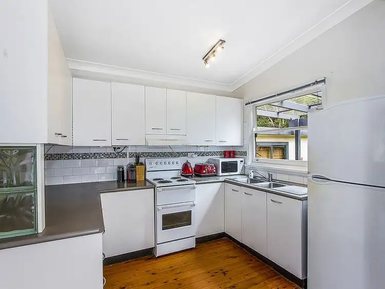 Fourth view of Homely house listing, 29 Golden Avenue, Point Clare NSW 2250