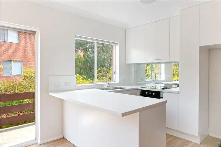 Main view of Homely unit listing, 9/6 Richmond Avenue, Dee Why NSW 2099